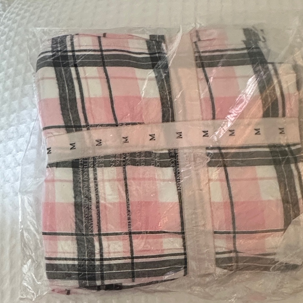 Victoria's Secret Gray and Pink Flannel Pajama Set - Picture 2 of 4